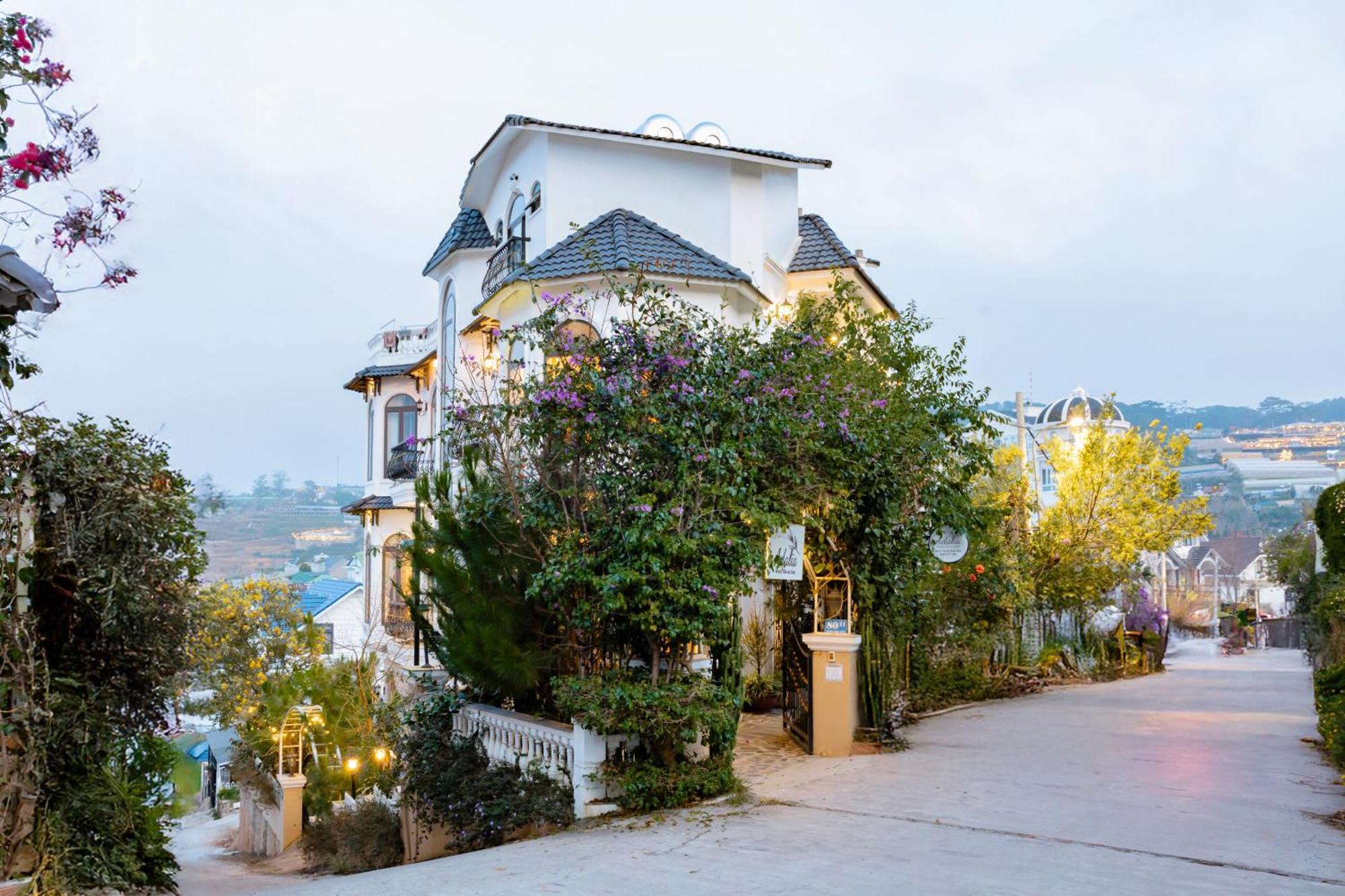 Adalia Villa With Valeyview - O'Tel Da Lat Exterior photo